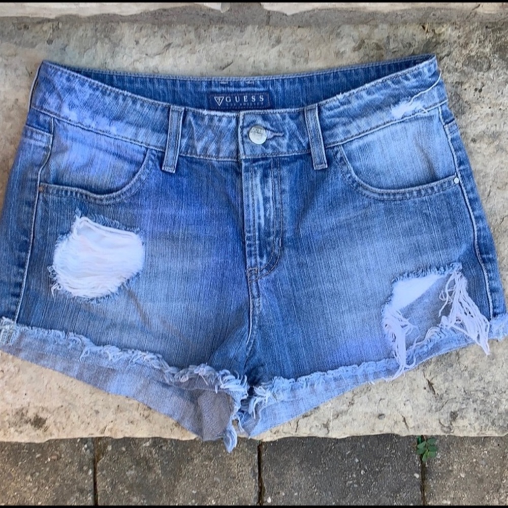GUESS Los Angeles Jean Shorts Size 27